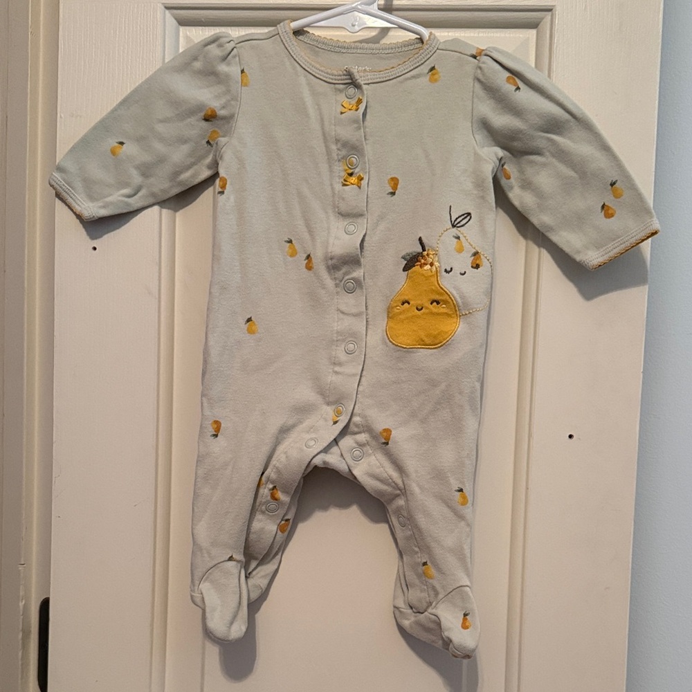 Adorable Pear Sleep & Play